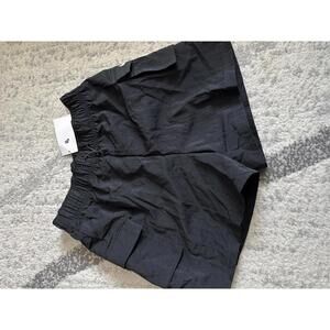 Nike Women's Loose Fit High Rise Cargo Shorts - Small